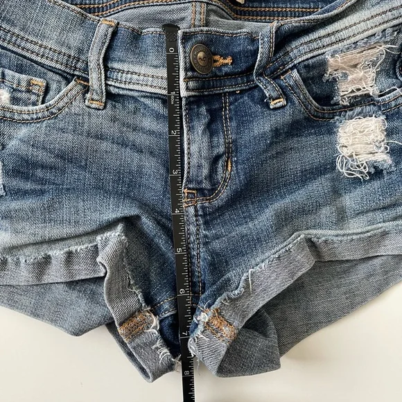 Hollister Shorts - Picture 4 of 5